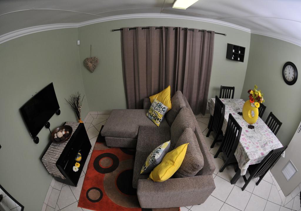 Summer Garden Guest House Benoni Esterno foto