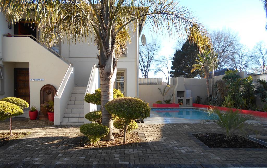 Summer Garden Guest House Benoni Esterno foto
